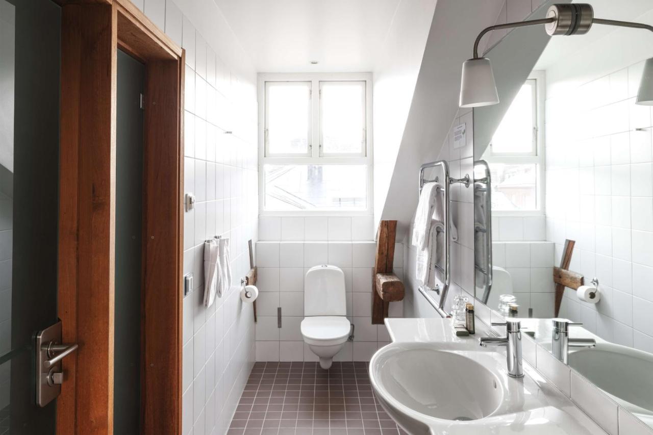 Hansson Sure Collection By Western 3*